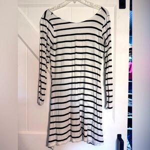 Ladies tunic top with POCKETS